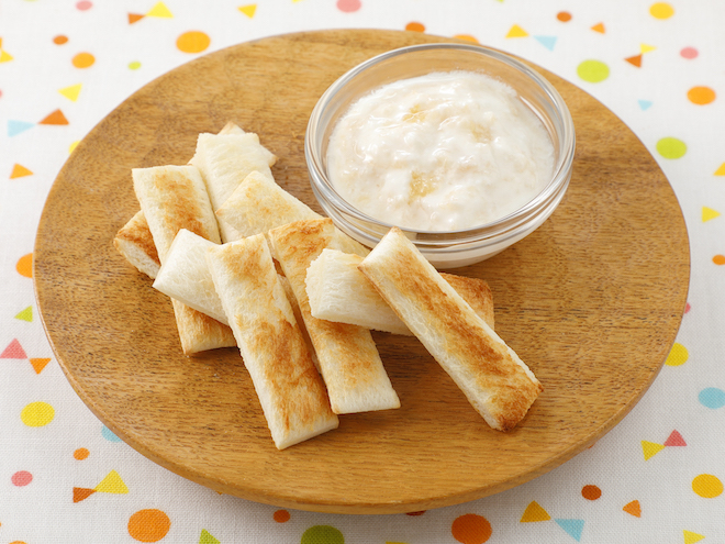 スティックトーストのヨーグルトディップ